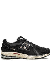 New Balance 1906R Protection Pack - Black Sneakers nike