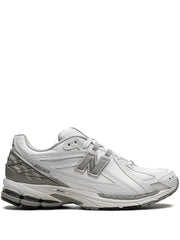New Balance 1906 White/silver-tone Sneakers nike