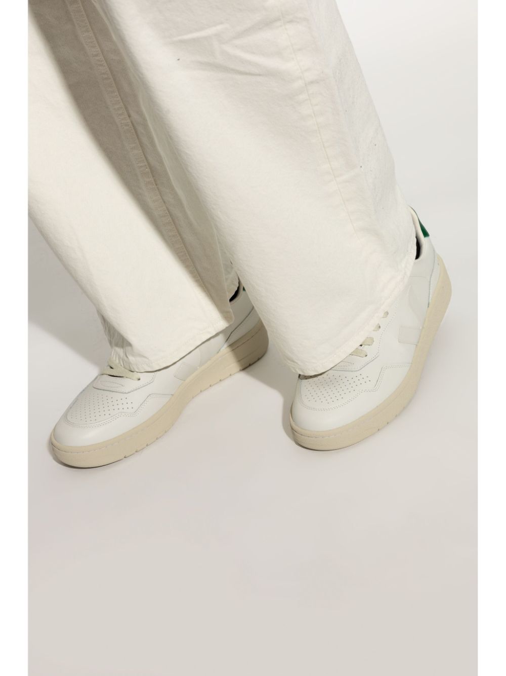 VEJA V-90 sneakers Veja