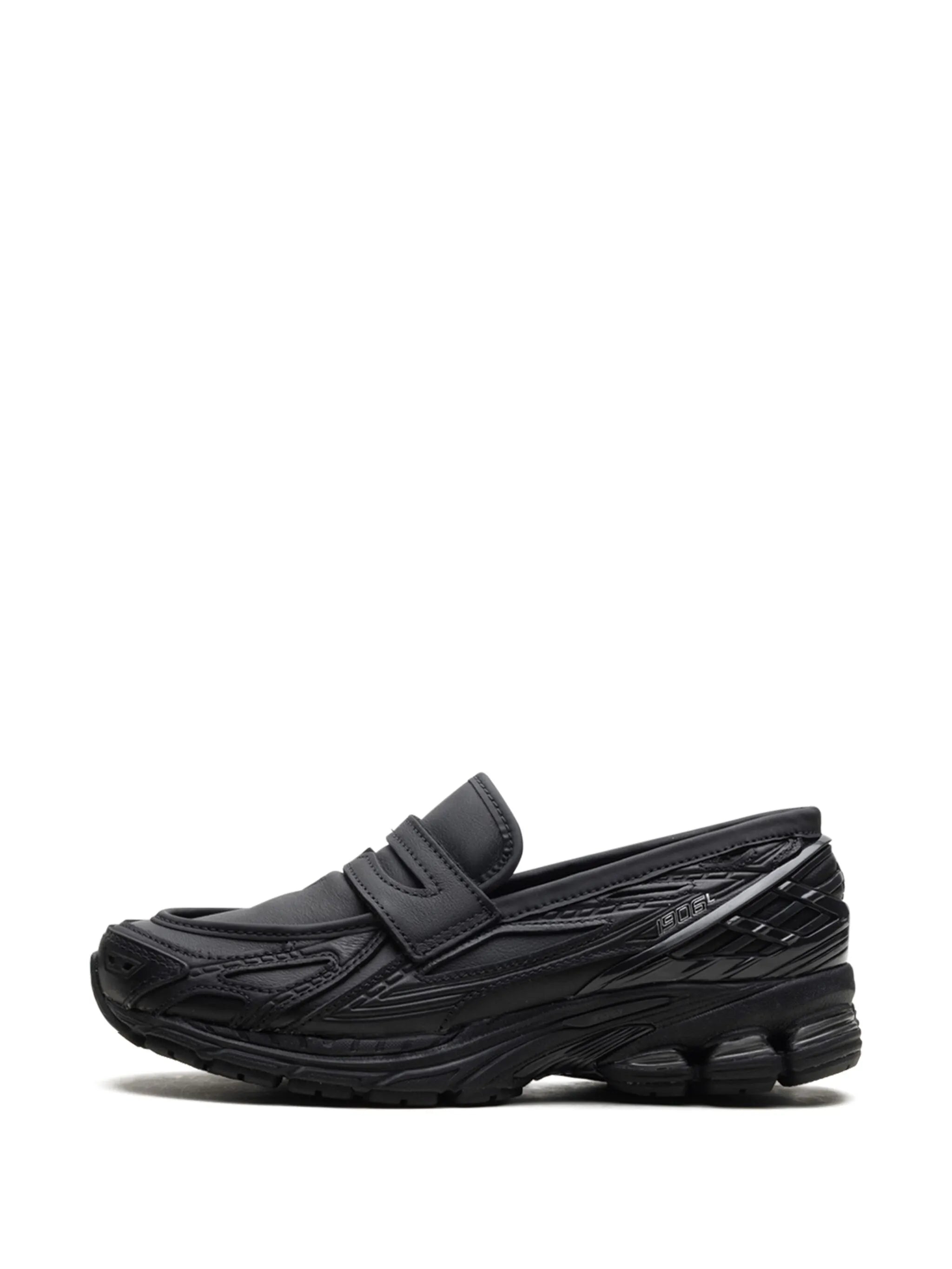 New Balance 1906 Black loafers nike