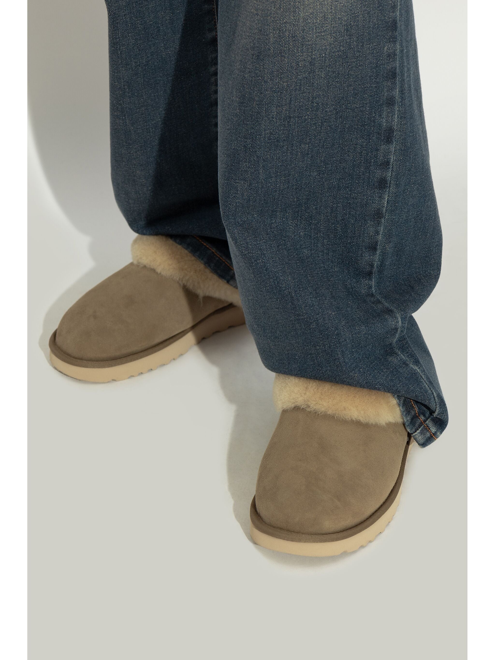 UGG Classic slippers UGG