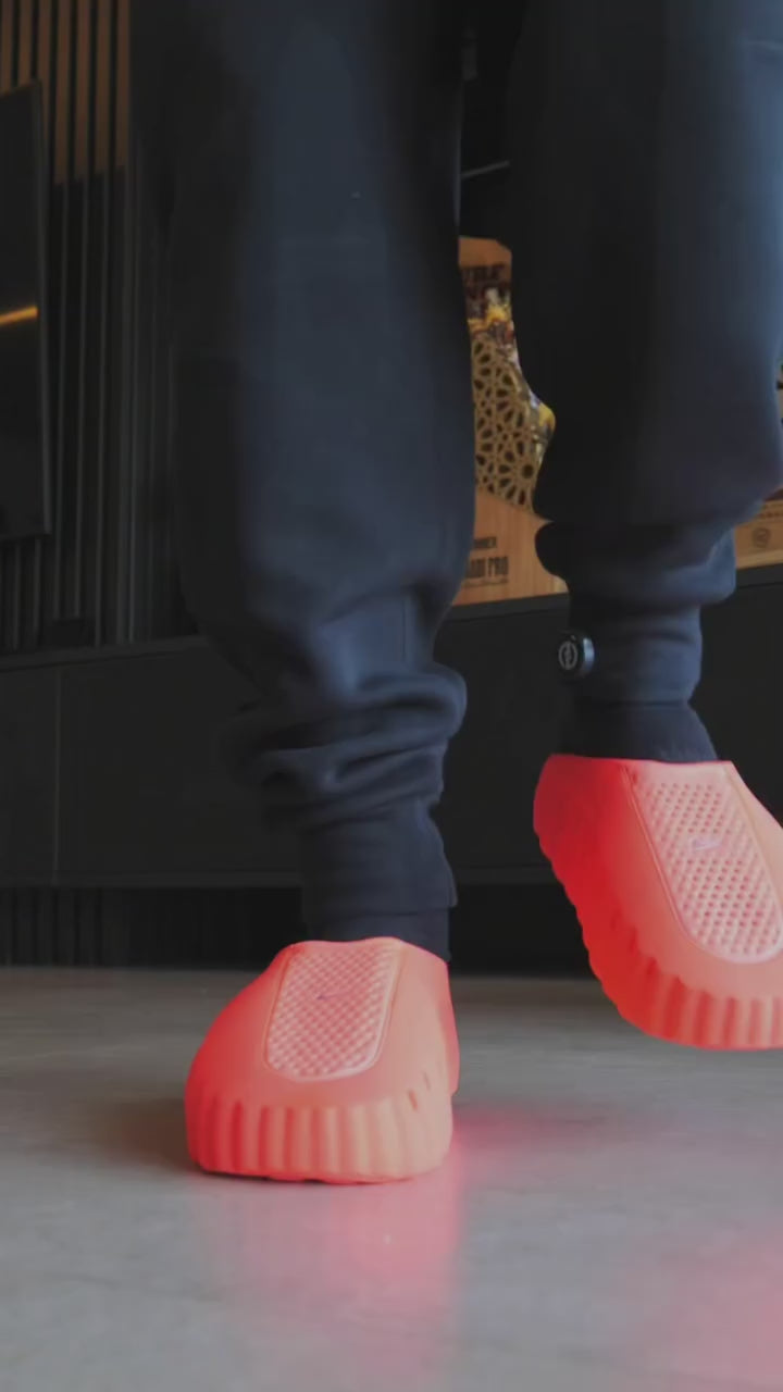 Load video: Nike Mind 001 Mules